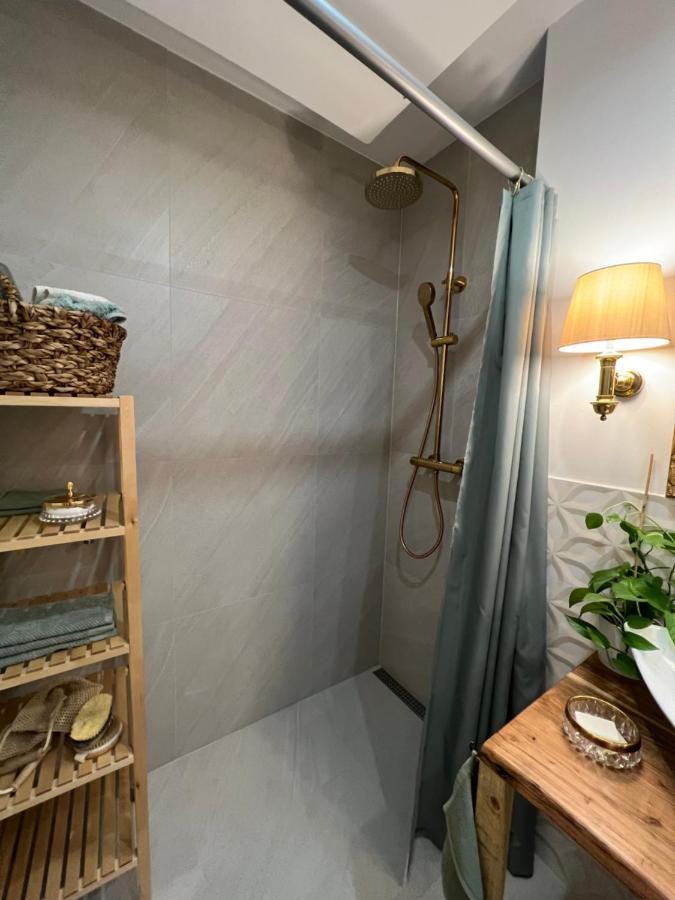 Privatunterkunft Kleiner Balkon In Muenchen West Bagian luar foto